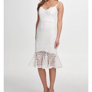 NWT Guess V-Neck Sleeveless Flounce Hem Floral Lace Sheath Dress